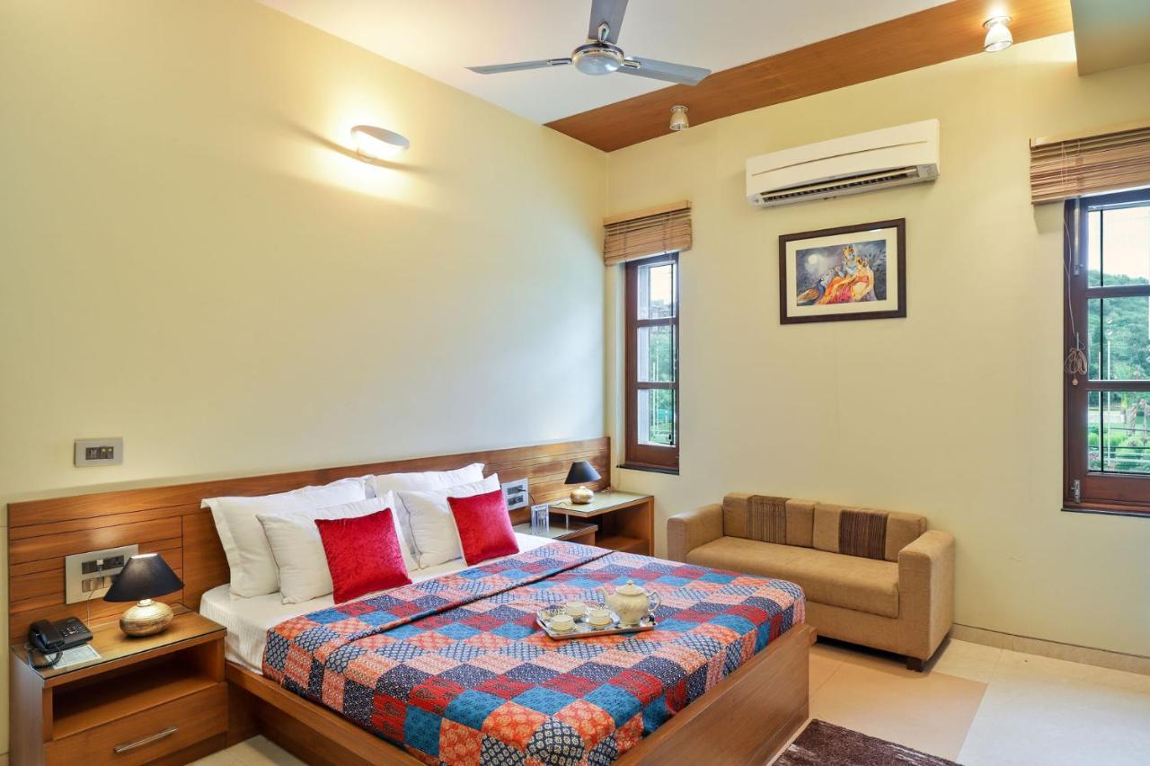 Stayvista'S Prakriti Farms With Outdoor Pool, Complimentary Breakfast And Hi-Tea أُودايبور المظهر الخارجي الصورة