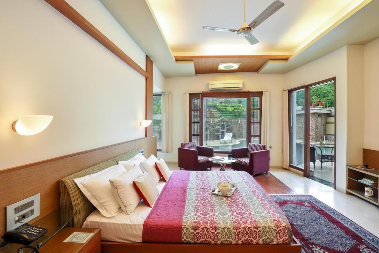Stayvista'S Prakriti Farms With Outdoor Pool, Complimentary Breakfast And Hi-Tea أُودايبور المظهر الخارجي الصورة
